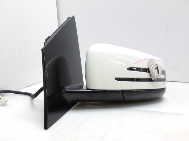 【中古】中古部品 ベンツ Bクラス 246242 左ｻｲﾄﾞﾐﾗｰ 【3310250100-000263008813600】 35,250円