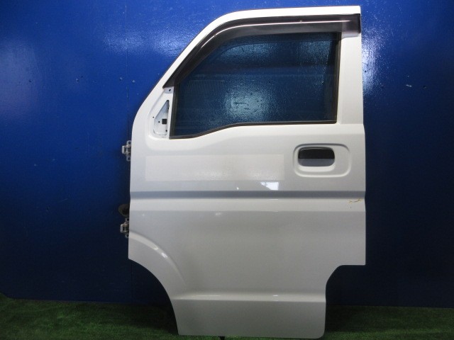 【中古】中古部品 エブリィ DA17V 左ﾌﾛﾝﾄﾄﾞｱ 【3310270100-000015292713200】 18,315円