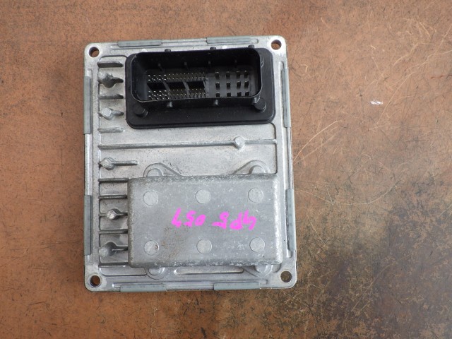 【中古】中古部品 フィット GP5 ﾐｯｼｮﾝｺﾝﾋﾟｭｰﾀｰ 【3331010800-000024061563200】