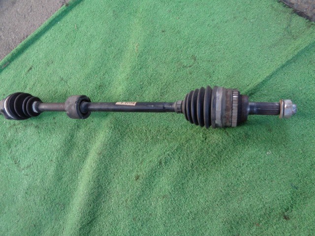 【中古】中古部品 ワゴンＲ MH23S 右ﾌﾛﾝﾄﾄﾞﾗｲﾌﾞｼｬﾌﾄ 【3340030100-940970000042101】 4,840円