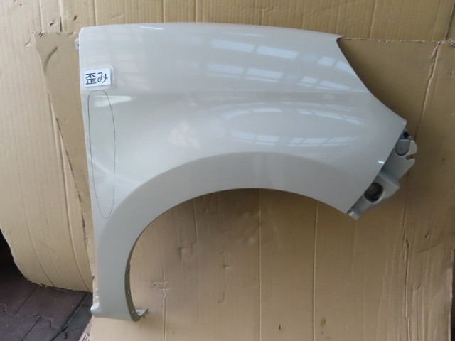 【中古】中古部品 パッソ M700A 右フロントフェンダー 【3380050000-000038199710600】