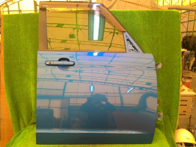 【中古】中古部品 ソリオ MA15S 右ﾌﾛﾝﾄﾄﾞｱ 【3260240000-260402000113100】