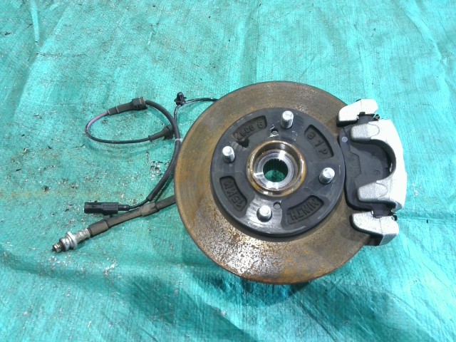【中古】中古部品 ソリオ MA37S 右ﾌﾛﾝﾄﾅｯｸﾙﾊﾌﾞ 【3310090100-202603130044310】
