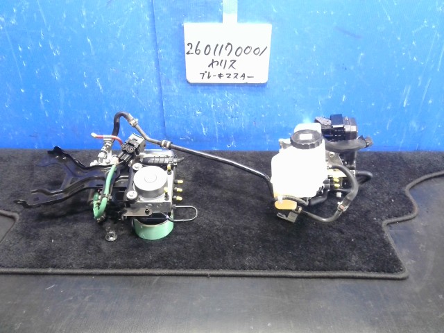 【中古】中古部品 ヤリス MXPH10 ﾌﾞﾚｰｷﾏｽﾀｰ 【3310220100-260117000147160】｜e-cleマート