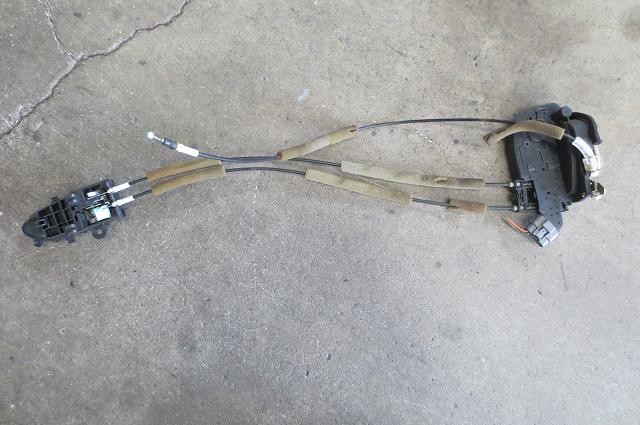 【中古】中古部品 ウイングロード Y12 左フロントドアロックソレノイド 【3340180100-260403000164560】