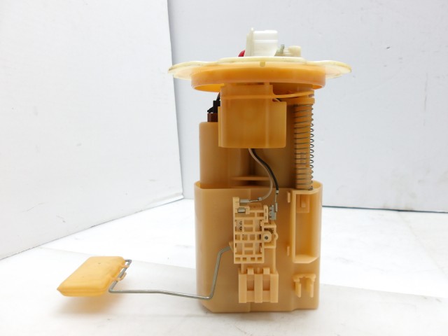 【中古】中古部品 セレナ C25 ﾌｭｰｴﾙﾎﾟﾝﾌﾟ 【3310250100-000263009720600】