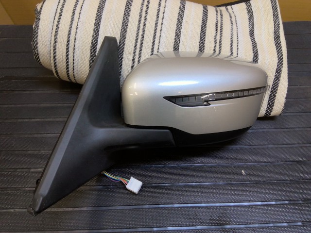 【中古】中古部品 セレナ GC27 左ｻｲﾄﾞﾐﾗｰ 【3310540000-000026059813600】｜e-cleマート
