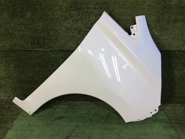【中古】中古部品 ｅＫカスタム B11W 右ﾌﾛﾝﾄﾌｪﾝﾀﾞｰ 【3260070000-260403000310600】