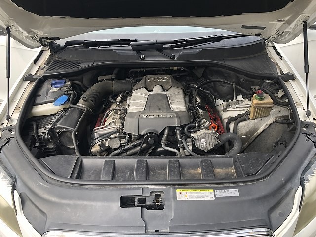 【中古】中古部品 アウディ Q7 4LCJTS A/Cｺﾝﾌﾟﾚｯｻｰ 【3310070100-0000Y0779160700】