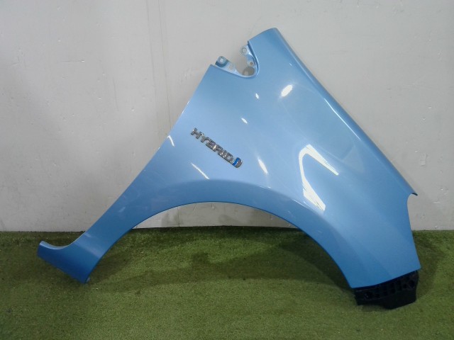 【中古】中古部品 アクア NHP10 右ﾌﾛﾝﾄﾌｪﾝﾀﾞｰ 【3310090100-202604001810600】