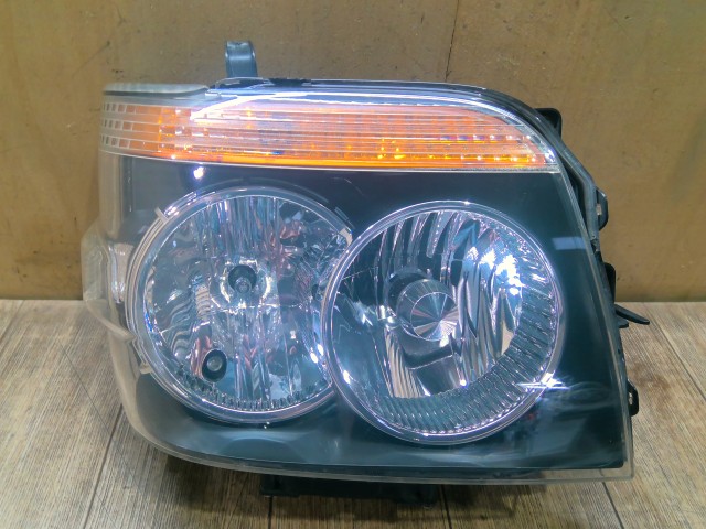 【中古】中古部品 ハイゼットアトレ S321G 右ヘッドランプ 【3310390100-260302000210800】