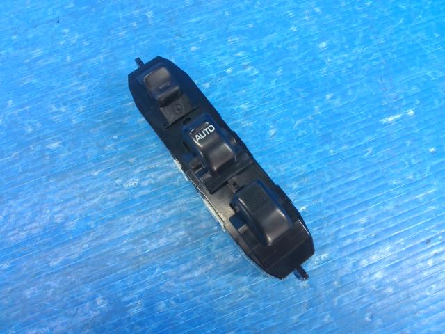 【中古】中古部品 ハイゼット S201P ﾊﾟﾜｰｳｲﾝﾄﾞｳｽｲｯﾁ 【3310550000-260312001461900】