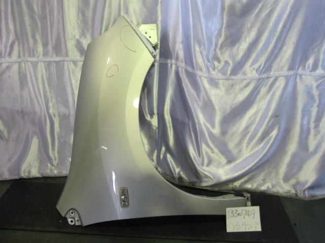 【中古】中古部品 ウイングロード JY12 右ﾌﾛﾝﾄﾌｪﾝﾀﾞｰ 【3310220100-001022174610600】