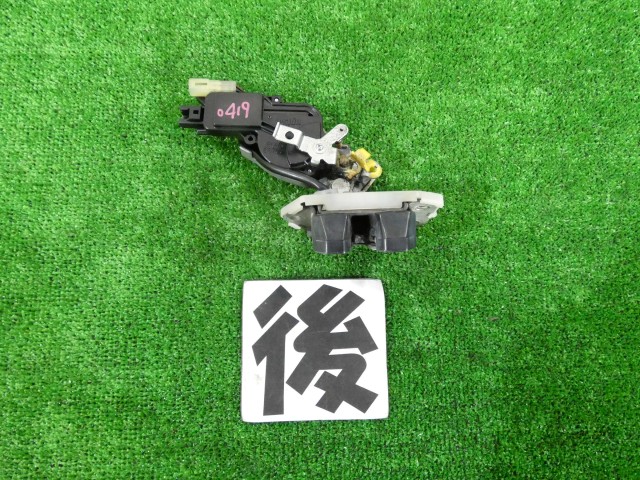 【中古】中古部品 エブリィ DA64W ﾄﾗﾝｸ･ﾊﾞｯｸﾄﾞｱﾛｯｸｿﾚﾉｲﾄﾞ 【3260250000-000026041964590】｜e-cleマート