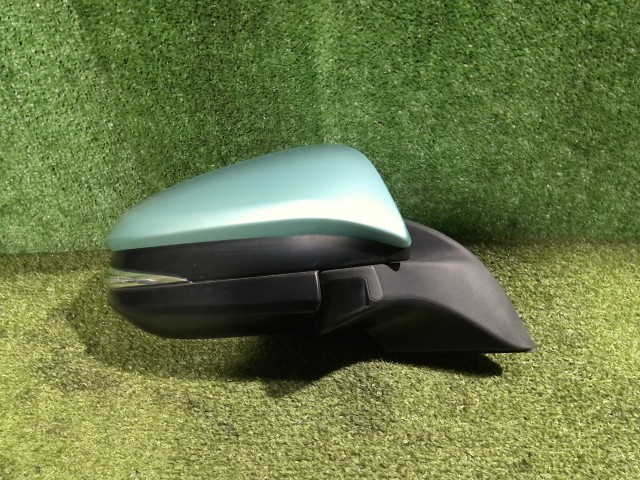 【中古】中古部品 ノア ZWR80G 右ｻｲﾄﾞﾐﾗｰ 【3260300000-260407000613500】｜e-cleマート