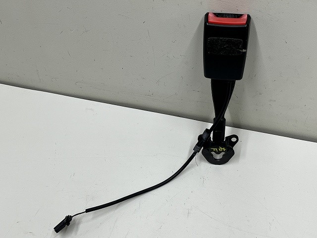 【中古】中古部品 アウディ Q7 4LCJTS シートベルト 【3310070100-0000Y0779177151】