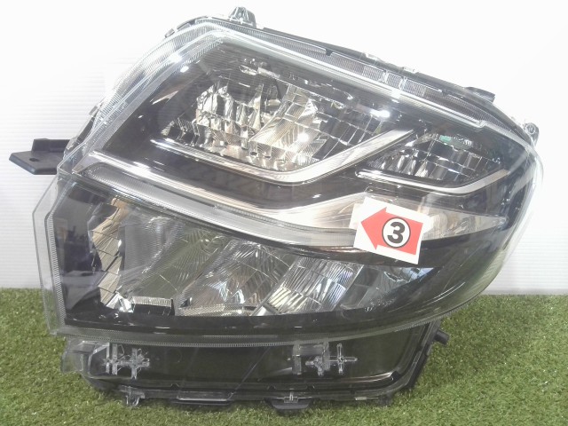 【中古】中古部品 タント LA650S 左ﾍｯﾄﾞﾗﾝﾌﾟ 【3310090100-202604015410900】