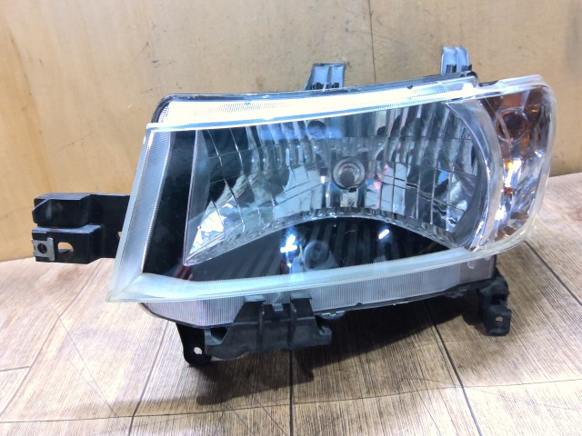 【中古】中古部品 ｂＢ QNC21 左ﾍｯﾄﾞﾗﾝﾌﾟ 【3310390100-260210001610900】