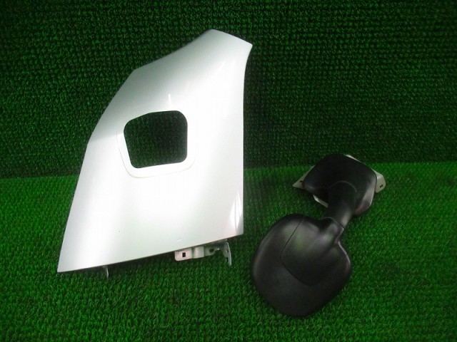 【中古】中古部品 NV350キャラバン VR2E26 左ﾌﾛﾝﾄﾌｪﾝﾀﾞｰ 【3330210100-000038067810700】