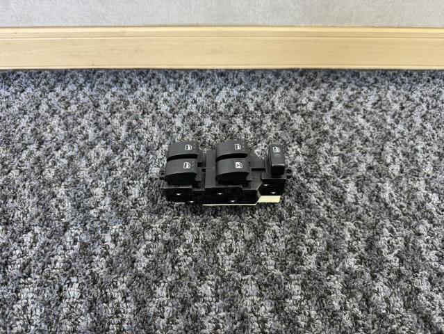 【中古】中古部品 ムーヴラテ L560S ﾊﾟﾜｰｳｲﾝﾄﾞｳｽｲｯﾁ 【3330440100-260407000161900】