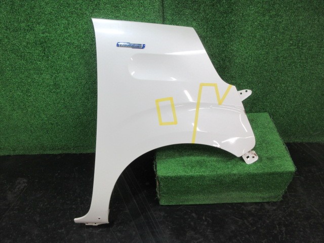 【中古】中古部品 スペーシア MK53S 右ﾌﾛﾝﾄﾌｪﾝﾀﾞｰ 【3380010000-260407500310600】