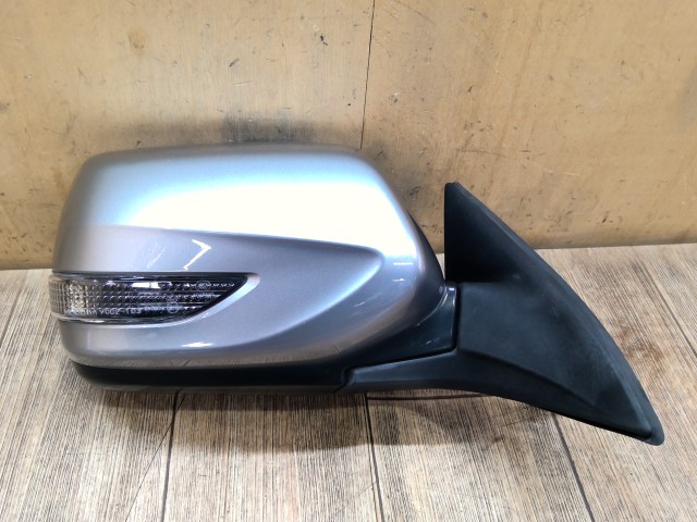 【中古】中古部品 レガシィ BR9 右ｻｲﾄﾞﾐﾗｰ 【3310390100-260210000513500】