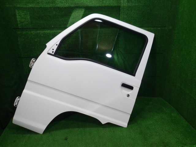【中古】中古部品 サンバー KS4 左ﾌﾛﾝﾄﾄﾞｱ 【3330420100-260404000113200】