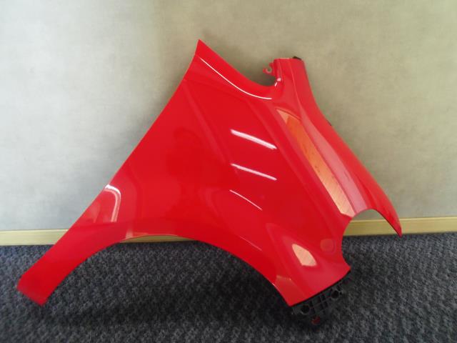 【中古】中古部品 ポルテ NNP15 右ﾌﾛﾝﾄﾌｪﾝﾀﾞｰ 【3330440100-260408000110600】