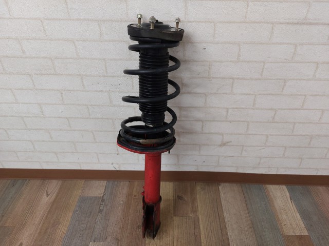 【中古】中古部品 インプレッサ GDA 右ﾘｱｽﾄﾗｯﾄ 【3330960100-000052674450310】