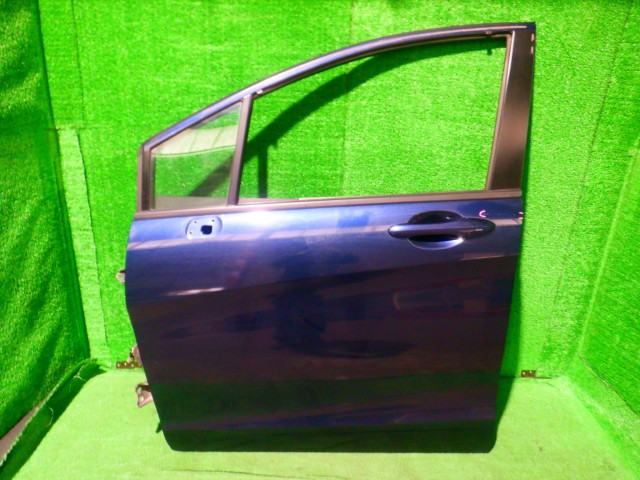 【中古】中古部品 フリード GB3 左ﾌﾛﾝﾄﾄﾞｱ 【3340140100-000026054313200】