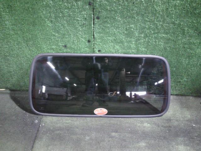【中古】中古部品 ジムニー JB23W ﾘｱｳｲﾝﾄﾞｶﾞﾗｽ 【3340220100-000227009915700】