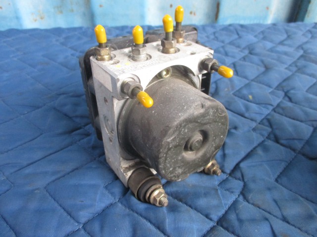 【中古】中古部品 ムーヴ L150S ABSｱｸﾁｭｴｰﾀｰ 【3540020100-000008040642500】
