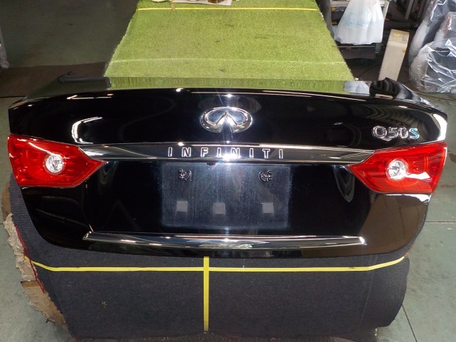 【中古】中古部品 スカイライン HV37 トランクリッド 【3260200000-260406000115300】|e-cleマート