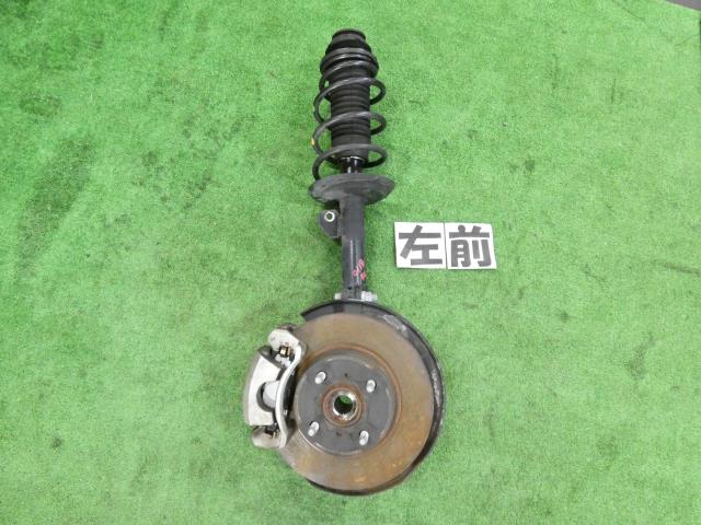 【中古】中古部品 ヴィッツ NSP130 左ﾌﾛﾝﾄｽﾄﾗｯﾄ 【3260250000-000026011850200】ストラット