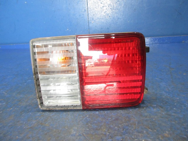 【中古】中古部品 エブリィ DA17V 右ﾃｰﾙﾗﾝﾌﾟ 【3310270100-000015292715500】