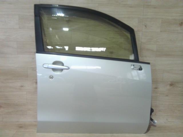 【中古】中古部品 ムーヴ LA110S 右ﾌﾛﾝﾄﾄﾞｱ 【3310390100-260204001313100】