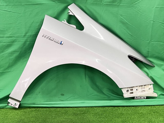 【中古】中古部品 プリウス ZVW30 右ﾌﾛﾝﾄﾌｪﾝﾀﾞｰ 【3330240100-002026537610600】