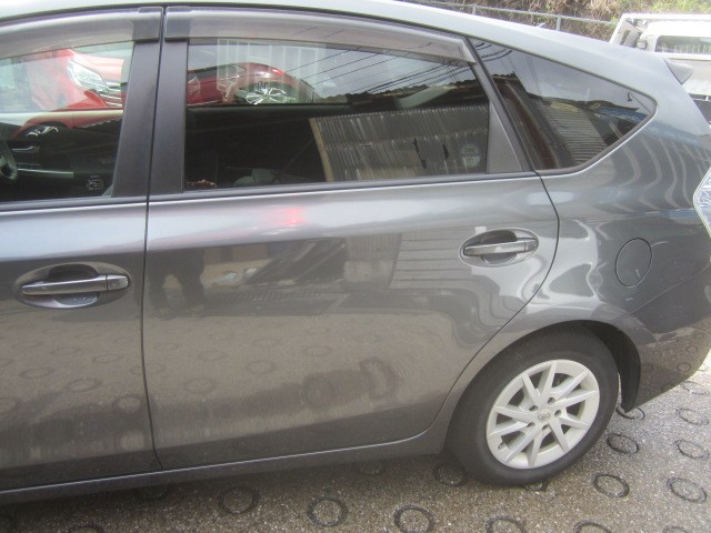 【中古】中古部品 プリウスα ZVW41W 左ﾘｱﾄﾞｱ 【3330410100-260409000113400】 39,826円
