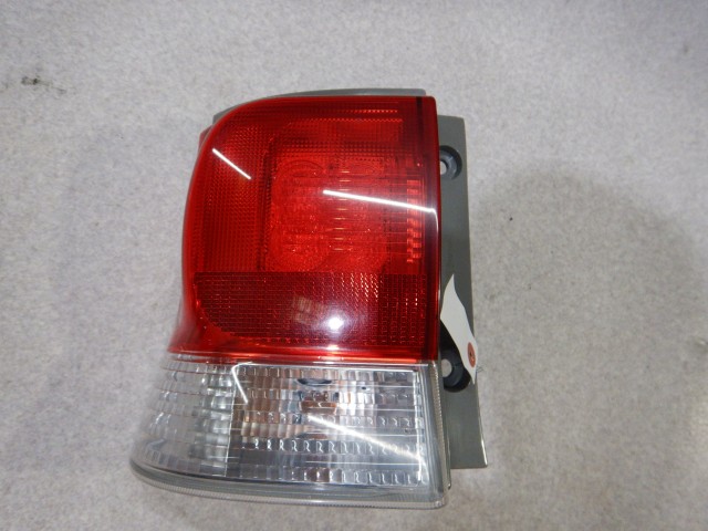 【中古】中古部品 タント L375S 左ﾃｰﾙﾗﾝﾌﾟ 【3330810100-260408000115600】