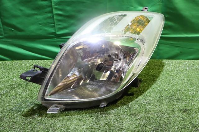 【中古】中古部品 ヴィッツ KSP90 左ﾍｯﾄﾞﾗﾝﾌﾟ 【3330950100-000061300110900】