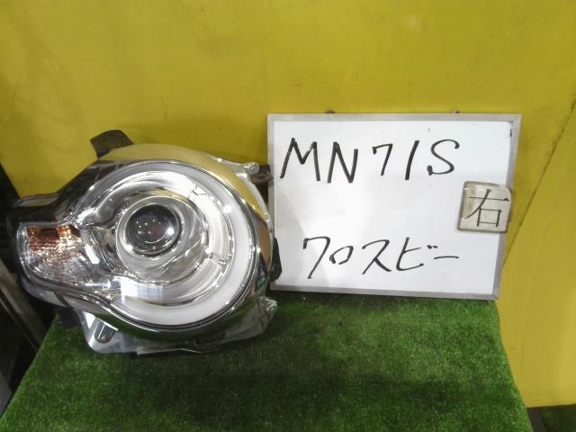 【中古】中古部品 クロスビー MN71S 右ヘッドランプ 【3331010600-260403000110800】|e-cleマート