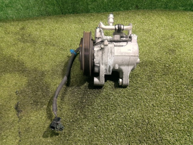 【中古】中古部品 N-VAN JJ2 A/Cコンプレッサー 【3260300000-260410000360700】