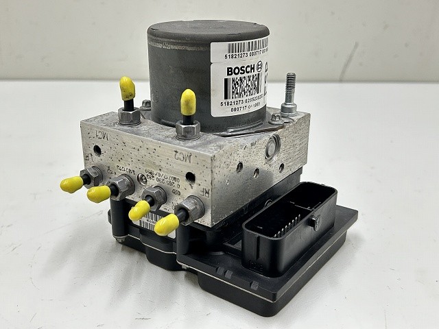 【中古】中古部品 フィアット 500 31214 ABSｱｸﾁｭｴｰﾀｰ 【3310070100-000090772442500】