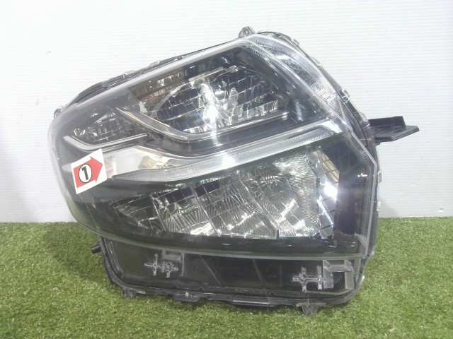【中古】中古部品 タント LA650S 右ﾍｯﾄﾞﾗﾝﾌﾟ 【3310090100-202604026910800】