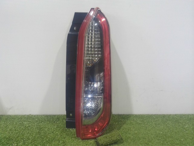 【中古】中古部品 ルークス B44A 右ﾃｰﾙﾗﾝﾌﾟ 【3310090100-202604021115500】