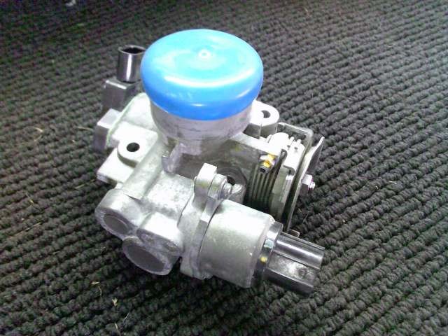 【中古】中古部品 ゼスト JE2 ｽﾛｯﾄﾙﾎﾞﾃﾞｨ 【3330220100-260410000120300】