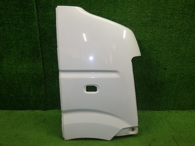 【中古】中古部品 キャリィ DA63T 右ﾌﾛﾝﾄﾌｪﾝﾀﾞｰ 【3330250100-000000928410600】