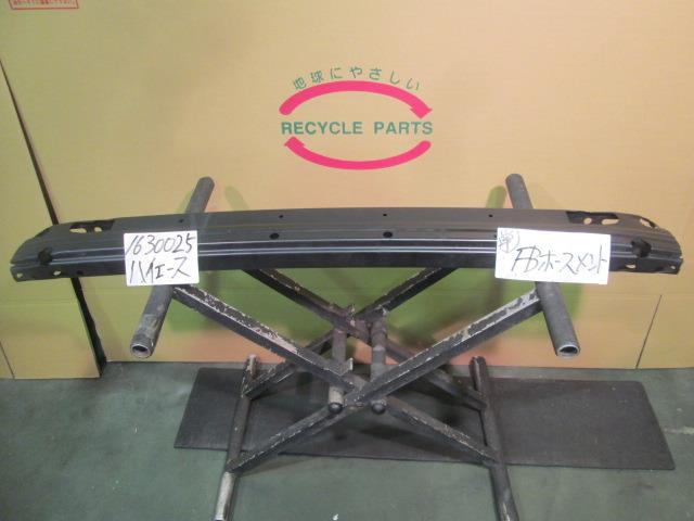 【中古】中古部品 ハイエース KDH200V ﾌﾛﾝﾄﾊﾞﾝﾊﾟｰﾎｰｽﾒﾝﾄ 【3310220100-001229281310120】