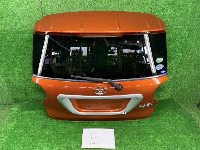【中古】中古部品 キャスト LA250S ﾊﾞｯｸﾄﾞｱ 【3330991000-260404000315800】