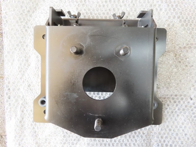 【中古】中古部品 ジムニー JB64W スペアタイヤキャリア 【3380050000-000038236648180】|e-cleマート